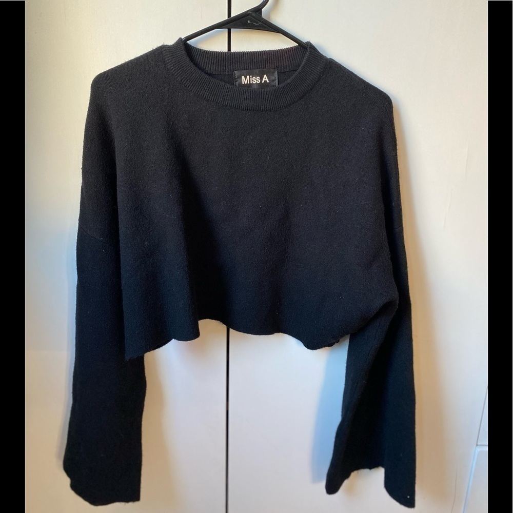 Miss A Black Cropped Sweater with Bell Sleeves Sz Small